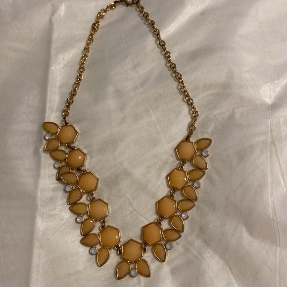 5 statement neckless one is brand new see pictures and others are used - Picture 5 of 8